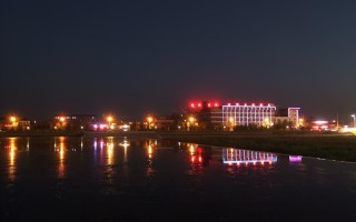 初中写景作文（美丽的城市而自豪）