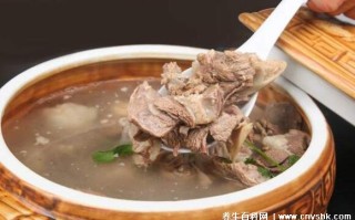 羊肉怎么炖好吃又烂没腥味，不盖锅盖挥发膻味(附两种家常做法)