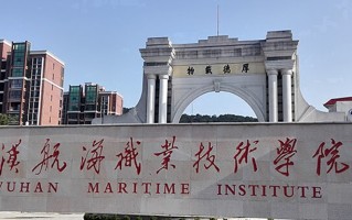 2025年陕西371分左右能报的大学名单