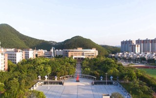 广东理工学院学费多少钱一年：19800-39900元/年（2025填报参考）