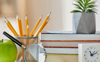 内蒙古科技大学包头师范学院学费多少钱一年：10000-16000元/年（2025填报参考）