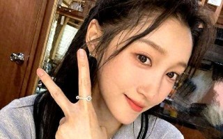 关晓彤高考552分引热议，复习仅3个月，学霸人设稳了？