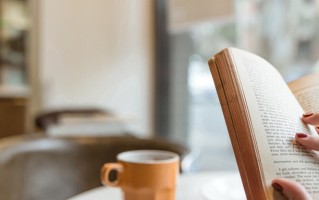 老挝语专业好找工作吗？附2025年老挝语专业就业方向及前景
