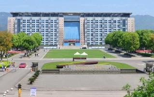 2024重庆水利电力职业技术学院录取分数线，重庆录取最低分350
