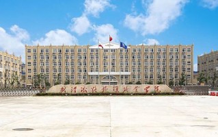 武汉铁路桥梁职业学院学费多少钱一年：6500-17000元/年（2025填报参考）