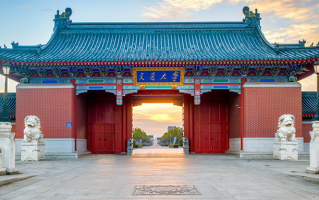 2025年698分在重庆能报什么好大学？可报1所好大学